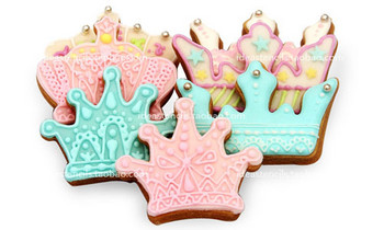 1бр метална форма за сърце форма за десертна кула кралица и крал корони форма за бисквитки инструменти за украса на торта форма за хляб