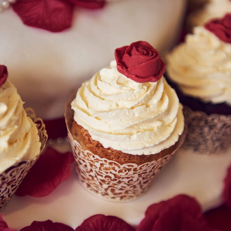 LMETJMA 20vnt./rinkinys Keksiukas 7 Spalvoti torto puodeliai Popieriniai Little Vine Lace Cupcake Muffin Dėkliukai vestuvių vakarėliui Gimtadieniui KC0109