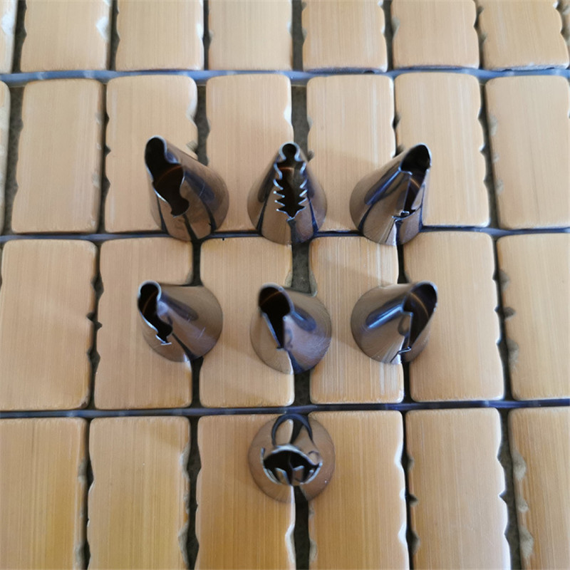 Új esküvői orosz fúvókák tészta leveles szoknya cukormáz csövek fúvókák péksütemény díszítő tippek torta cupcake díszítő eszközök 7 db/készlet