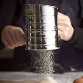 Miltų sietelis rankinis rankinis sietelis, nerūdijančio plieno neslystantis miltų sietelis, lygaus tinklelio miltų sietelis kepyklos įrankis