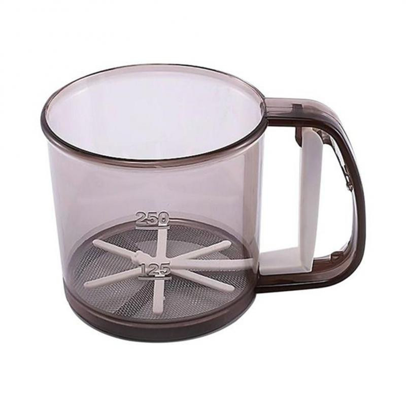 Rokas pulvera miltu sieta krūze Tīkla sieta sietiņš Plastmasas sieta glāze ar mērīšanas skalu Cepšanas konditorejas izstrādājumu virtuves rīks