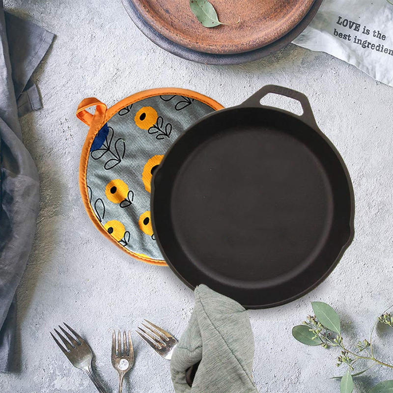 2db/készlet Mikrohullámú sütőkesztyű edényfogó Konyhai frottír szigetelőpárna kesztyűszőnyeg BBQ sütéshez forrázásgátló kesztyű