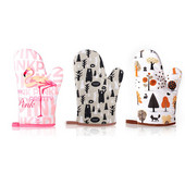 2GB Mikroviļņu krāsns speciāli cepšanas cimdi radošās virtuves neslīdoši augstas temperatūras izturīgi sabiezināti pretpiedeguma cimdi