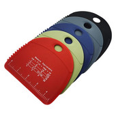 Tešlos grandiklis tešlai kepti Picos pjaustyklė Tešlos pjaustyklės peiliukai Virtuvės prietaisai Silikoninis tešlos pjaustytuvas su matavimo svarstykle