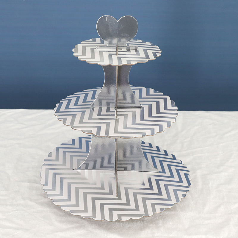 Karsts 3 slāņu cupcake deserta papīra statīva turētājs Displeja plaukts Dzimšanas dienas kāzu ballītes piederumi Zelts sudrabs