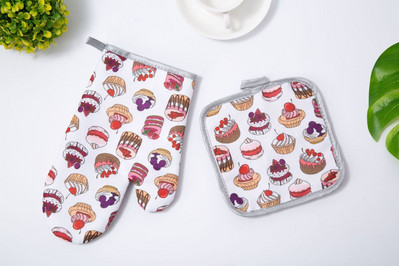 Deserta raksts Cepeškrāsns dūraiņi cimdu spilventiņi virtulis BBQ mikroviļņu krāsns pretkarstuma izolācijas paklājiņš kauss kūka virtuve cepšanas rīki aksesuāri dekori