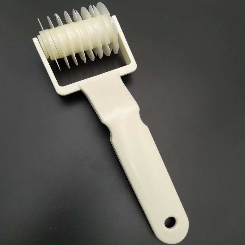 Augstas kvalitātes pīrāgu picu cepumu griezējs konditorejas izstrādājumi plastmasas cepšanas rīki cepšanas trauki, reljefs mīklas rullītis, režģa griezējs, mazs izmērs