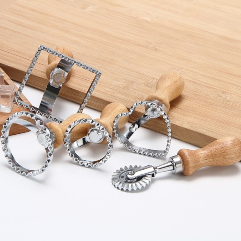 Pelmeņu raviolu gatavošanas spiedes makaronu gatavotājs Veidņu mīklas zīmogu griezējs mīklas pīrāgu gatavošanas rīks Ravioli zīmogu veidotāja griezējs B03E