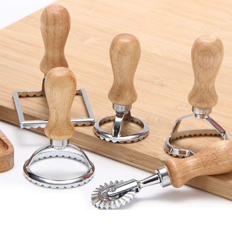 Pelmeņu raviolu gatavošanas spiedes makaronu gatavotājs Veidņu mīklas zīmogu griezējs mīklas pīrāgu gatavošanas rīks Ravioli zīmogu veidotāja griezējs B03E