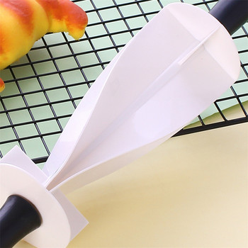 Ролкова резачка за кроасани Пластмасова дръжка Ролкова резачка за приготвяне на хляб Триъгълен нож за тесто Форма за печене на сладкиши Кухненски инструменти