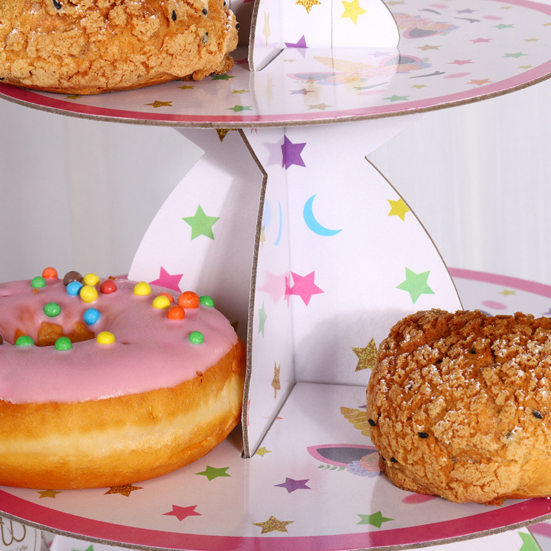 3 szintes desszert cupcake Egyszarvú polc Születésnapi dekorációs Vitrin állvány Esküvői Party kellékek papír tortaállvány tálaló torony
