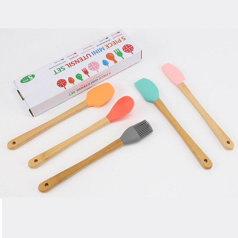 Élelmiszer minőségű szilikon vajas főzéshez Többszínű mini spatula tortakrém olajecset bambusz nyelű sütőeszközök többcélú