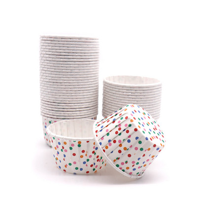 50 vnt Muffin Cake Cupcake Dėklai Spalvotas taškas Aliejui atsparus Cupcake Pamušalas Kepimo puodelio padėklas Vestuvių vakarėlio kasetės Vyniojamasis popierius