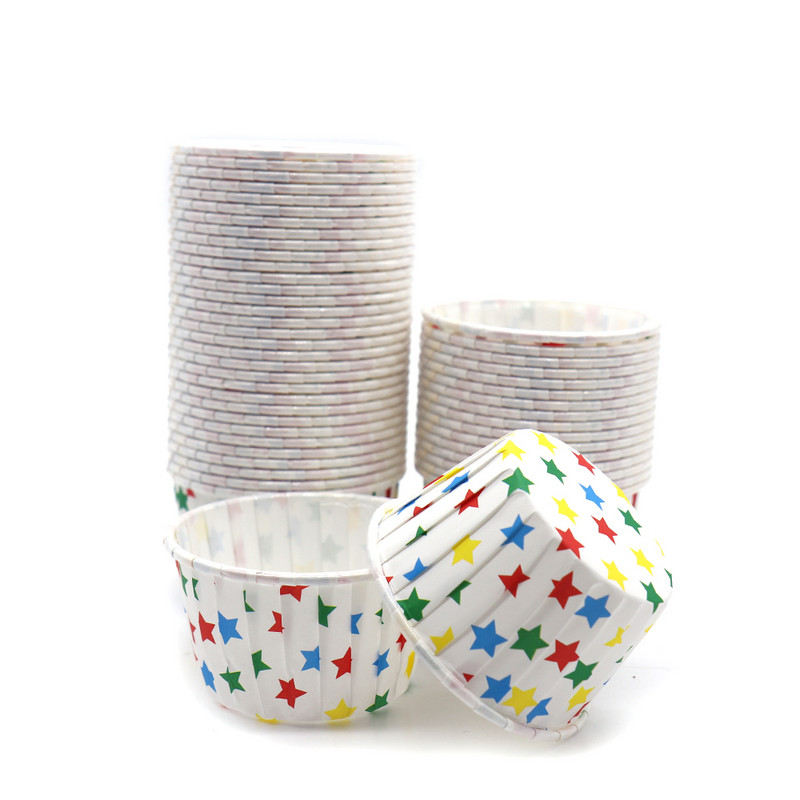50 vnt Muffin Cake Cupcake Dėklai Spalvotas taškas Aliejui atsparus Cupcake Pamušalas Kepimo puodelio padėklas Vestuvių vakarėlio kasetės Vyniojamasis popierius