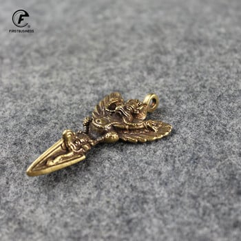 Ретро медни тибетски консумативи Изящен Roc Garuda Golden-Winged Peng Bird Vajra Амулет Висулка Charm Ключодържатели Tea Deedle