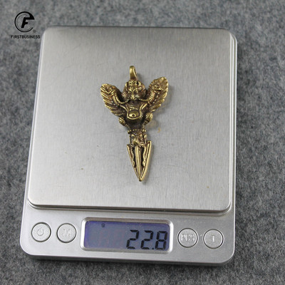 Retro réz tibeti kellékek. Gyönyörű Roc Garuda aranyszárnyú Peng Bird Vajra amulett medálbűvös kulcstartók Tea Deedle