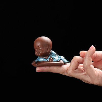 NLSLASI1 Vnt. rankų darbo purpurinis molis Puikus Budos vienuolis, figūrėlės papuošalas pirštų galiukais, arbata Leisti arbata augintiniai Boutique Arbatos stalo amatai