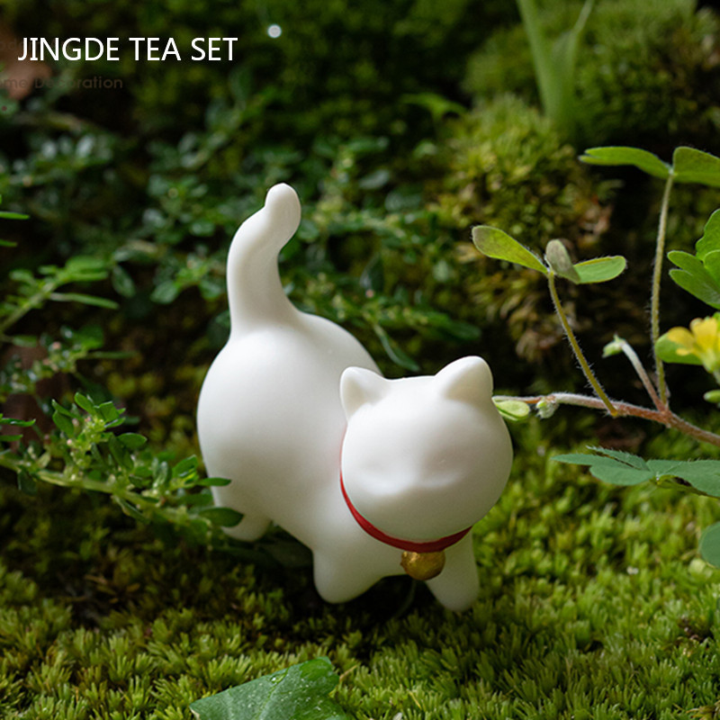 Kūrybiškumas Rankų darbo keramika Arbata Naminių gyvūnėlių papuošalai Miela maža katė statulėlė Balta porcelianinė arbata figūrėlė Amatai Boutique Arbatos dekoravimas