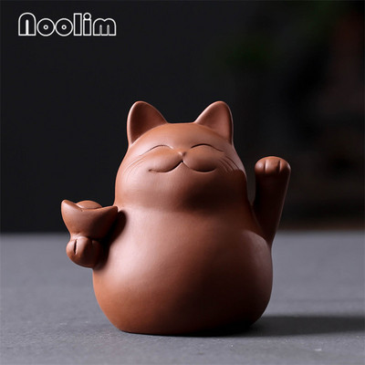 Violetinė molio Lucky Cat arbata augintinė Rankų darbo mielos mažų gyvūnų figūrėlės Kūrybiški keraminiai amatai Arbatinės stalo dekoravimo papuošalai