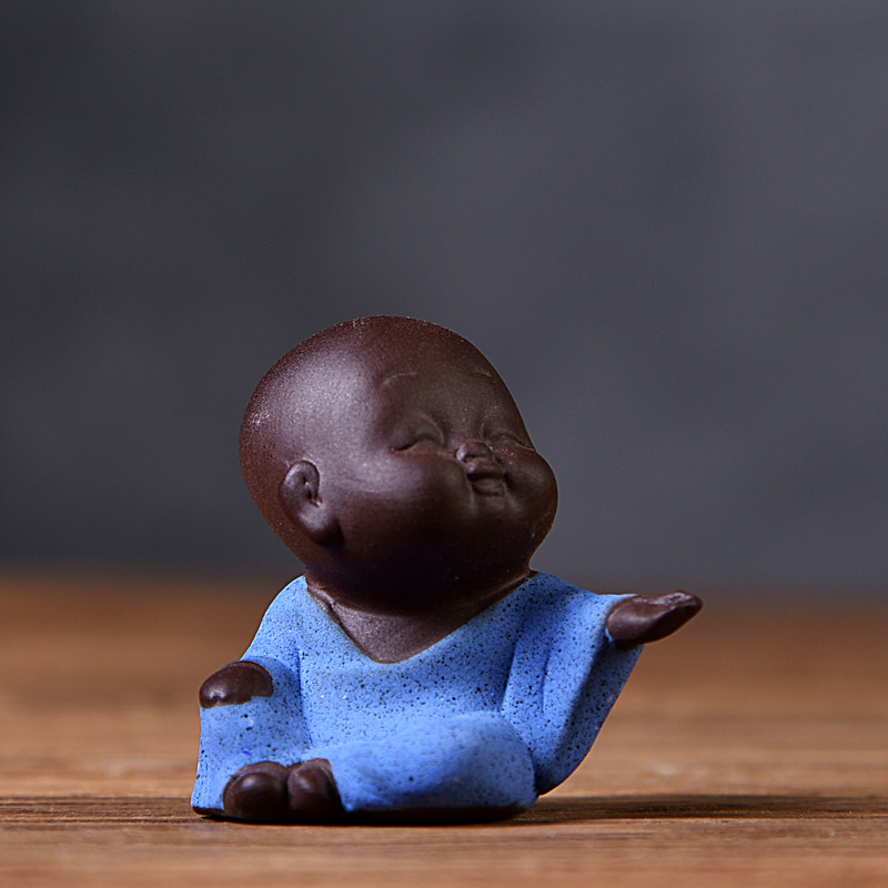 1 vnt Purpurinio molio papuošalai Vienuolis Mažos Budos statula Vienuolio figūrėlės Boutique arbatos gyvūnėlis Rankų darbo arbatos rinkinys Kavos staliukas Amatai