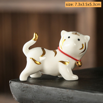 Ķīniešu keramika, dzīvnieka statuja, tējas galda noformējums Jauka mazā tīģera tēja, mājdzīvnieku rotājumi, darbvirsma, rokām darināti amatniecības izstrādājumi, tējas servīzes piederumi