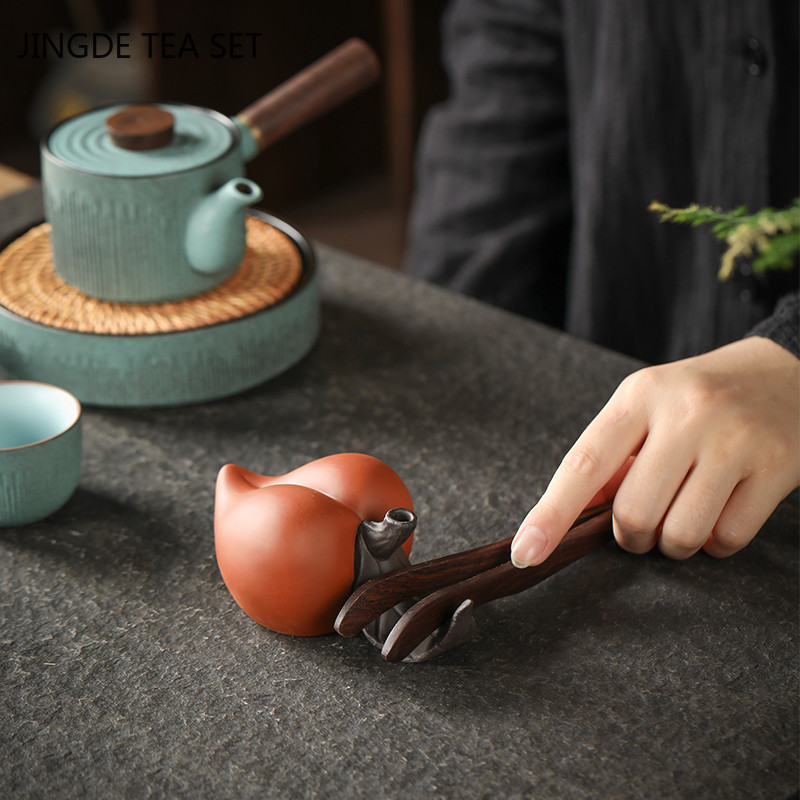 Radošs persiku modelis tējas mājdzīvnieku rotājums ar rokām gatavots purpura māla tējas servīzes dekors mājas puķu podu dekors tējas ceremonijas aksesuāri