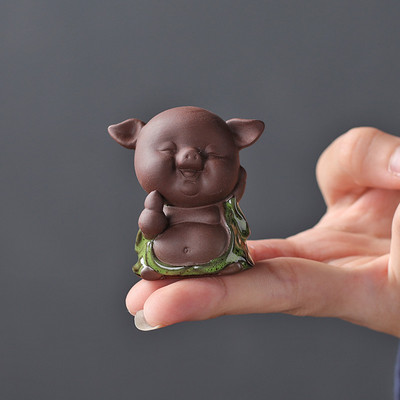 1 DB lila agyag szép malac figura dísz ujjbeggyel kis tea házi kedvencek butik teásasztal dekoráció kézzel készített teáskészlet kézműves
