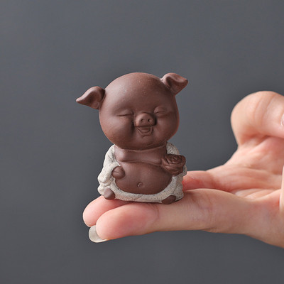 1 DB lila agyag szép malac figura dísz ujjbeggyel kis tea házi kedvencek butik teásasztal dekoráció kézzel készített teáskészlet kézműves