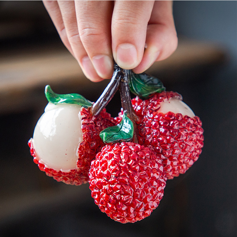 Creative Fruit Lichee Model Sveķu Krāsas Mainīga Tēja Pet Lucky Tea Figūriņas Ornamenti Var Paaugstināt Tējas Komplekta Dekorācijas Aksesuāri