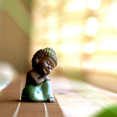 Violeta māla dzena mazā mūka tēja mājdzīvnieku rotājums radošs mājas dekors Biroja galddatora dekors Amatniecība Budas statuja tējas aksesuāri