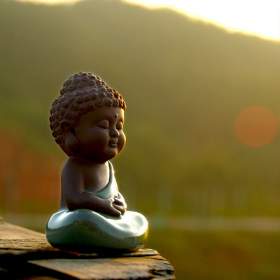 Violeta māla dzena mazā mūka tēja mājdzīvnieku rotājums radošs mājas dekors Biroja galddatora dekors Amatniecība Budas statuja tējas aksesuāri