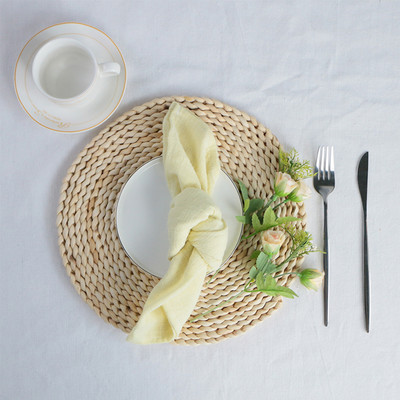 Vakariņu šķīvja tekstūras salvete, mazgā kokvilnas vienkrāsains uzsūcošs tējas dvielis, īpaši mīksta auduma paklājiņi, kāzu ballīšu dekorēšanai