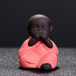 Ķīniešu stila roku darbs Mazais mūks Tēja Mājdzīvnieks purpura smilšu buda Mūks Tējas paplātes dekoru aksesuāri tējas komplekts Dekorācija