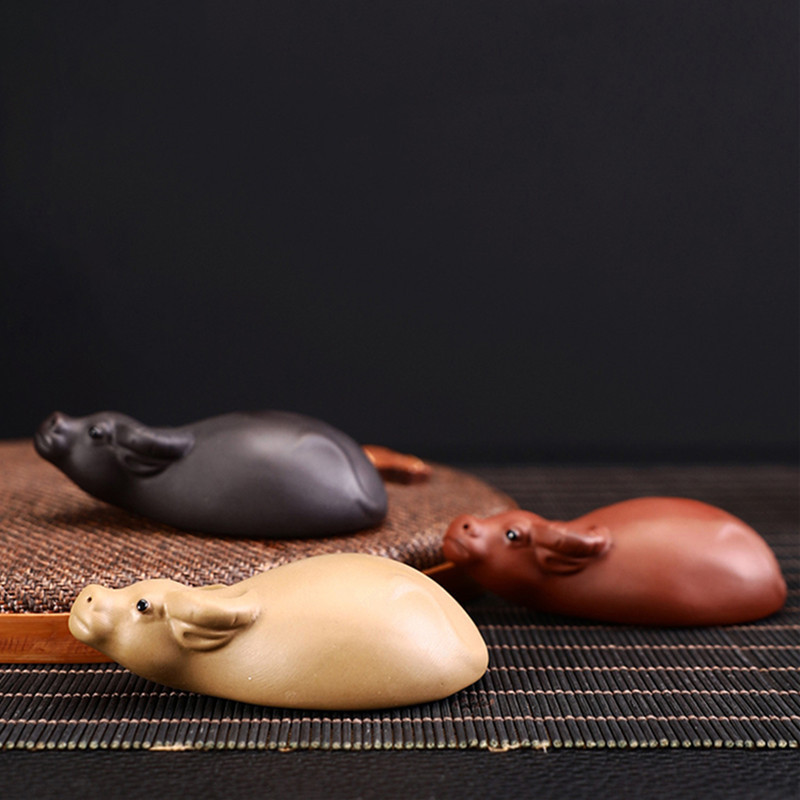 Radošs purpura māla tējas mājdzīvnieks Maza bifeļa statuja Rotājumi Roku darbs Skulptūra Amatniecība Mājas tējas servīzes dekorēšana Dārza Bonsai māksla