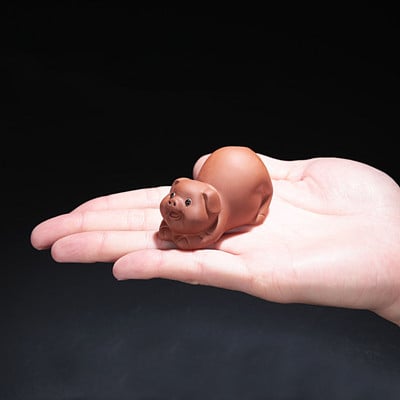 1 БР. Мини върхове на пръстите Лилава глина Чай Домашен любимец Ръчно изработена сладка статуя на прасе Статуя на животно Чаена фигурка Орнаменти Бутикова декорация на чай Занаяти