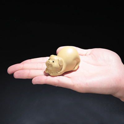 1 БР. Мини върхове на пръстите Лилава глина Чай Домашен любимец Ръчно изработена сладка статуя на прасе Статуя на животно Чаена фигурка Орнаменти Бутикова декорация на чай Занаяти