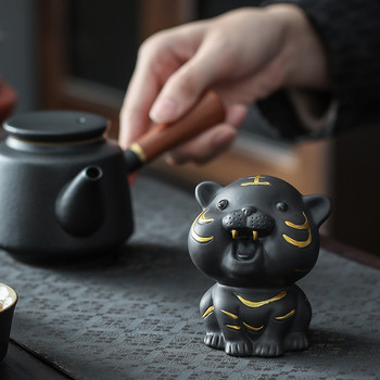 Традиционен лилав глинен чай Орнаменти за домашни любимци Статуя на малък тигър Декорация на чаена маса Ръчно изработени сервизи за чай Аксесоари Занаяти