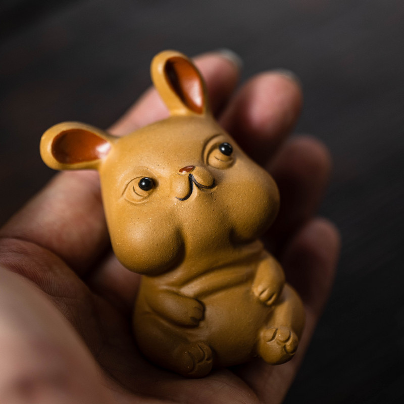 Yixing Purple Clay Tea Háziállat Kézzel Készített Nyúl szobor Díszek Állati Tea Figura Szobrász Mesterségek Kínai teáskészlet Díszek Művészet