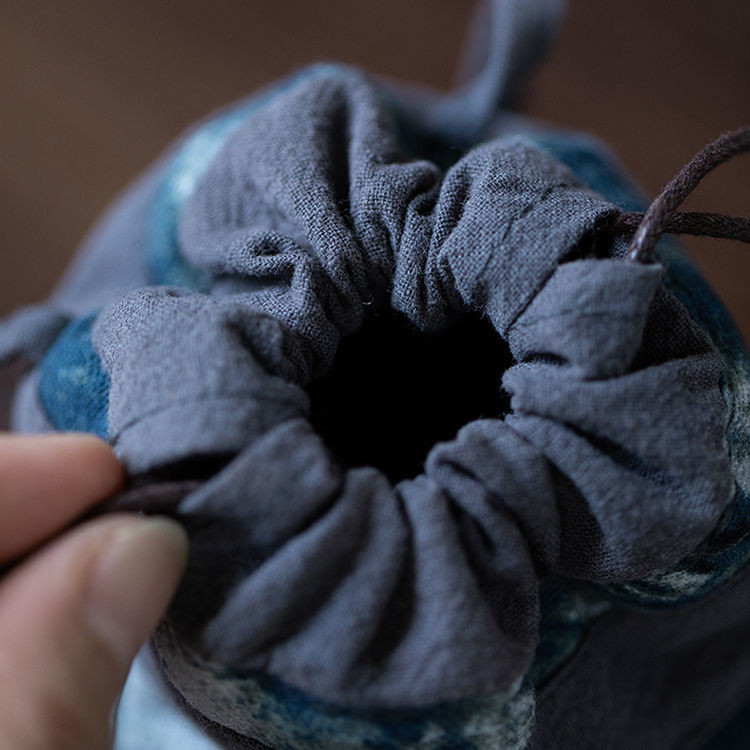 Kínai stílusú teaceremónia Mester egypohárnyi tárolótáska pamutvászon tinta Batik háromrétegű varrás mini textil teászsák ZD48