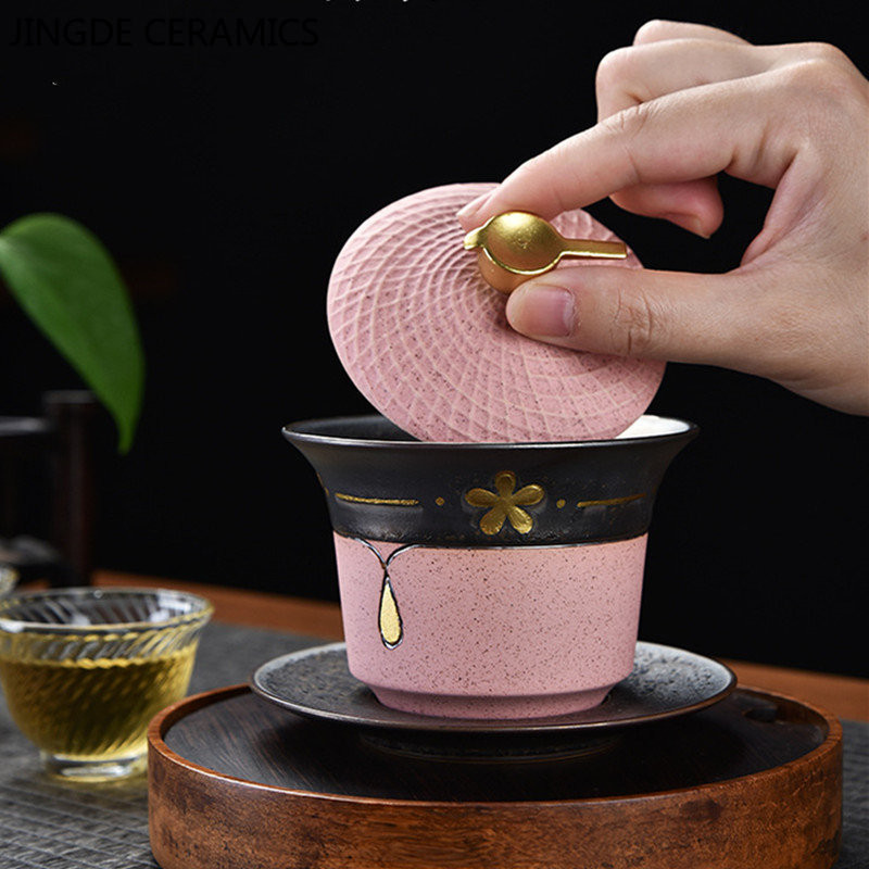 Ķīniešu stila keramikas Gaiwan Lotus Flower Tracing zelta tējas krūzes tējas trauks mājsaimniecības retro tējas komplekts, pielāgots rokām gatavots tējas infuzētājs