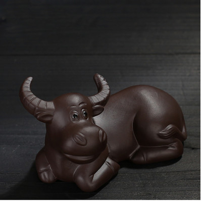 Класически лилав глинен чай Украшение за домашен любимец Прекрасен модел на едър рогат добитък Украса Декорация на саксия за дома Бутикови аксесоари за чаена церемония