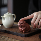 Ķīniešu purpursarkanā māla tēja Pet Lucky Cute Tiger Ornaments Darbvirsmas ar rokām darināti amatniecības izstrādājumi Mājas tējas servīzes Dekorācijas piederumi Dāvanas