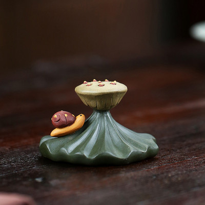 1 бр. Творчески лилав глинен чай Орнаменти за домашни любимци Поставка за капак на чайник Домакински декорации за тава за чай Традиционен сервиз за чай Ръчно изработени занаяти