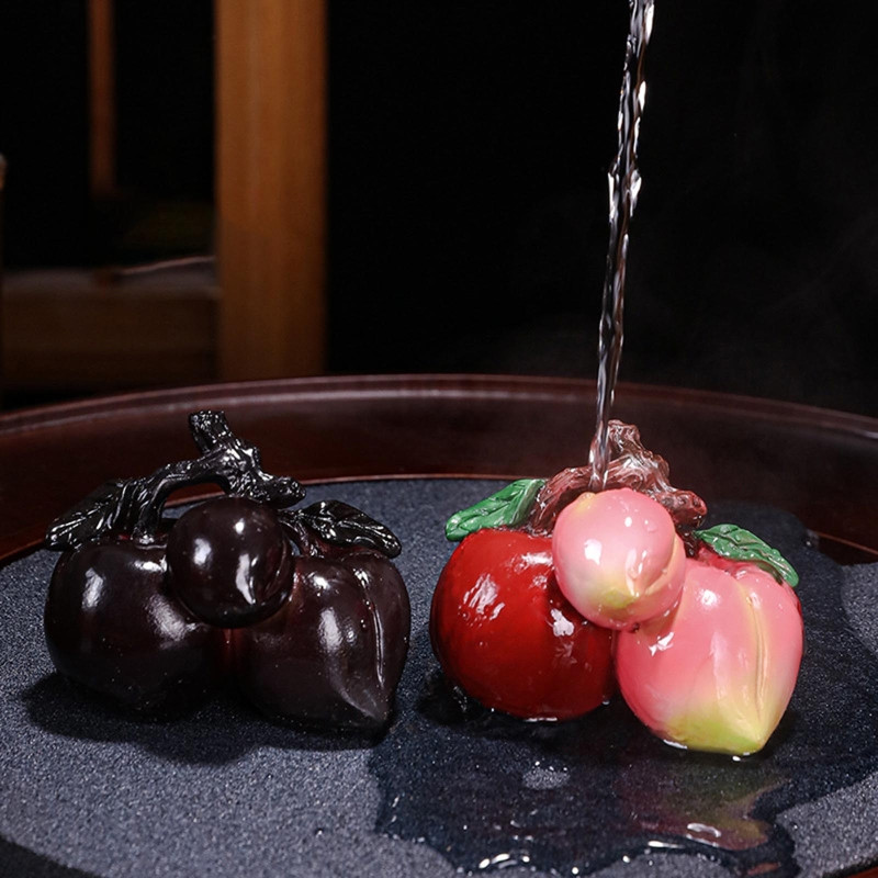 Krāsu maiņa Liči tēja Mājdzīvnieku Gongfu tējas simulācija Augļu sveķu figūriņa mājas birojam Dzīvojamās istabas tēja Mājdzīvnieki Rakstāmgalda dekorēšanas piederumi