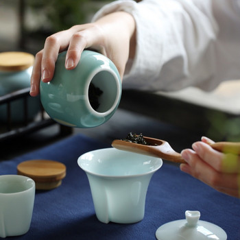 Творческа цветна керамична чаша за чай с дървен капак Порцеланови малки предмети Бижута Буркан за съхранение на бонбони Кухненски контейнер за съхранение