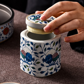 Европейски керамичен буркан за съхранение с капак Синьо и бяло порцеланово уплътнение Маса за кафе Кутия за чай Настолни буркани за бонбони Декорация на дома