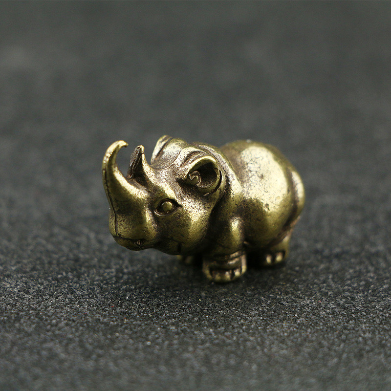 Cieta misiņa Dzīvnieku kulons Vara degunradzis Mazie rotājumi Tēja Mājdzīvnieks Varš Galda amatniecība Tējas servīzes Dekorācijas piederumi ZC574