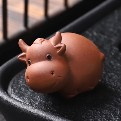 Rankų darbo purpurinis molis Miela bulių arbata Gyvūnų dvasios figūrėlės arbatos ceremonijos reikmenys arbatos rinkinys Karvės kambario dekoravimo priedai Zen Animal