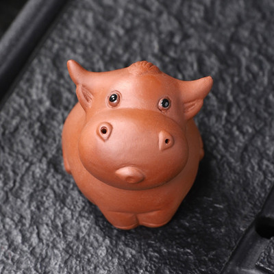 Rankų darbo purpurinis molis Miela bulių arbata Gyvūnų dvasios figūrėlės arbatos ceremonijos reikmenys arbatos rinkinys Karvės kambario dekoravimo priedai Zen Animal