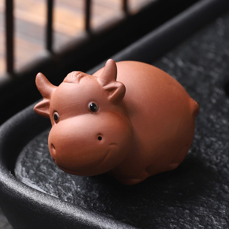 Rankų darbo purpurinis molis Miela bulių arbata Gyvūnų dvasios figūrėlės arbatos ceremonijos reikmenys arbatos rinkinys Karvės kambario dekoravimo priedai Zen Animal